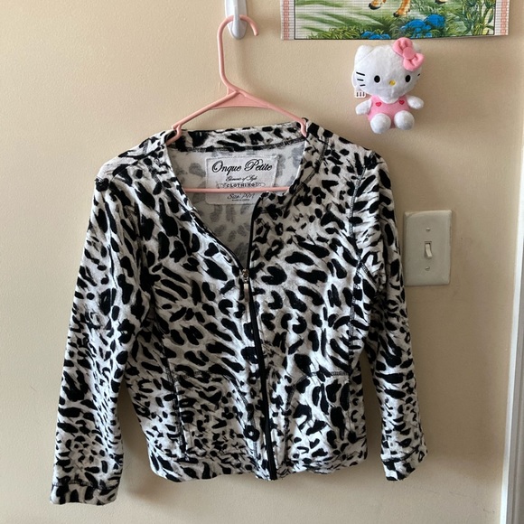 Cheetah print zip up - Picture 2 of 3